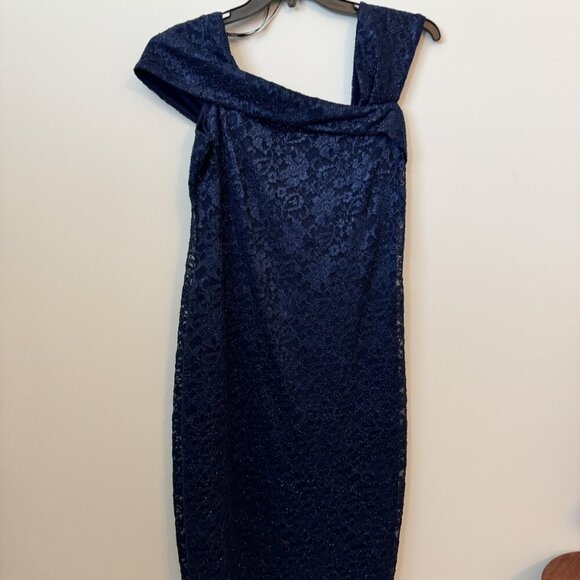 Vince Camuto Size 12 Elegant Navy Blue Lace Bodycon Cocktail Dress - Picture 2 of 5